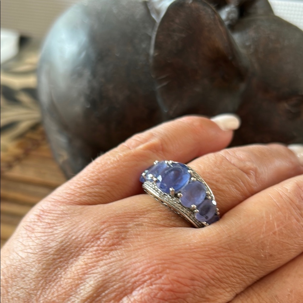 Tanzanite-Colored Crystal Band Ring – Silver size 8 - Picture 4 of 8